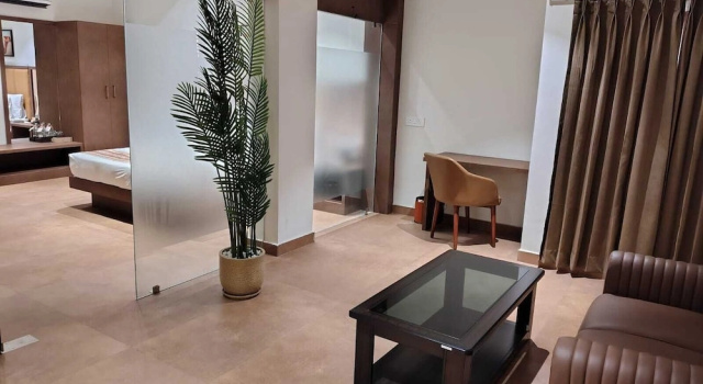Люкс Business Hotel Camel managed by CLAY