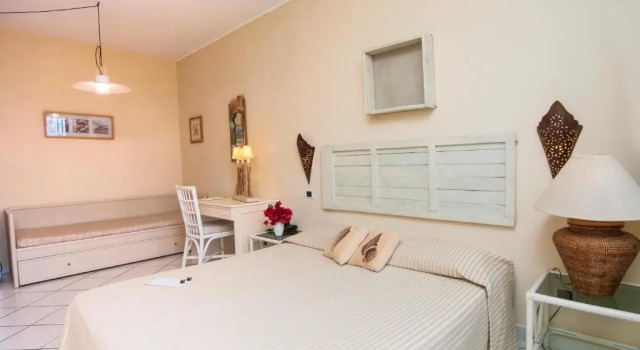 Трёхместный номер Standard Hotel Cernia Isola Botanica
