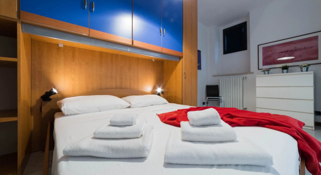 Desenzanoloft – Desenzano Corte Blu Downtown, Забронировать Апартаменты/квартира Дезенцано-дель-Гарда озеро Гарда