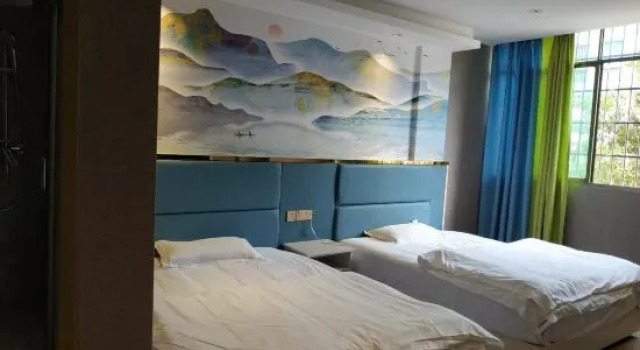 Shuyang Xinlong Hotel, Book Hotel Hotels in Shaoyang County with Parking, Parking