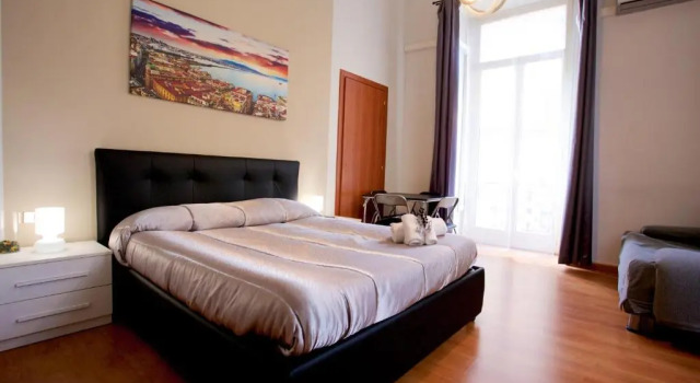 Номер Deluxe B&B MetròNapoli