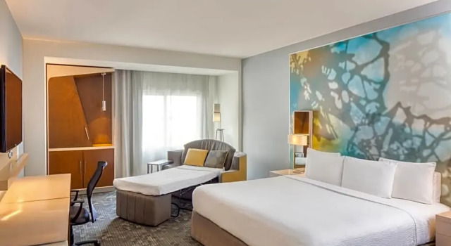 Двухместный номер Standard с видом на город Courtyard by Marriott Queretaro