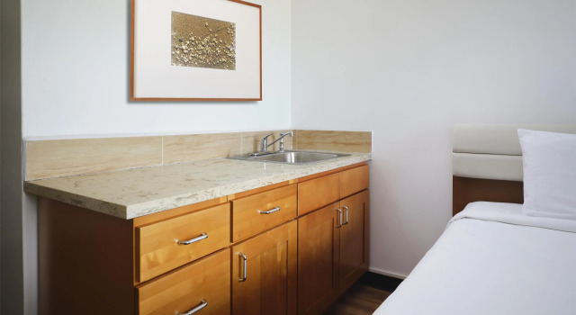 Двухместный номер Deluxe SureStay by Best Western Guam Airport
