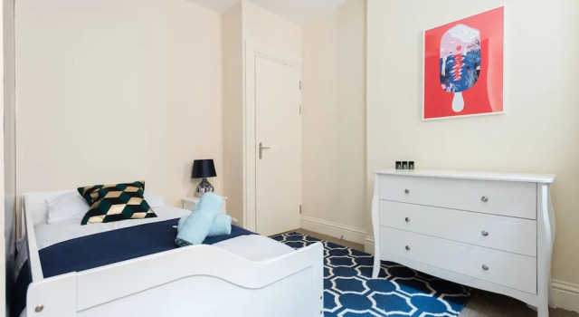 The Broadmead Jungle - Lovely & Central 3BDR Apartments	, Забронировать Апартаменты/квартира Апартаменты Бристоля, рядом с We The Curious, Апартаменты/квартира