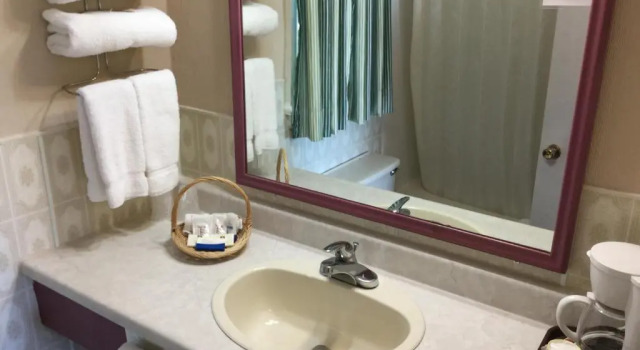 Четырёхместный номер Standard Country Squire Motel