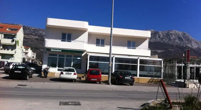 Latino Apartments
