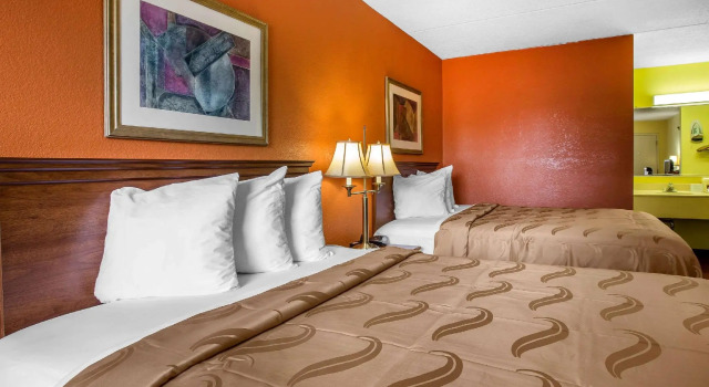 Четырёхместный номер Standard Quality Inn Duncan Spartanburg West