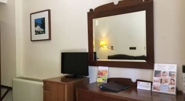 Двухместный номер Classic с балконом Portaria Hotel