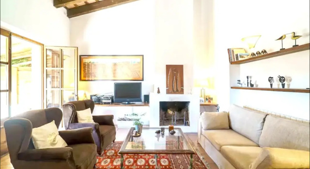 House With 3 Bedrooms in Saus-camallera, With Private Pool, Enclosed G, Varaa Hotelli Saus Alt Empordà