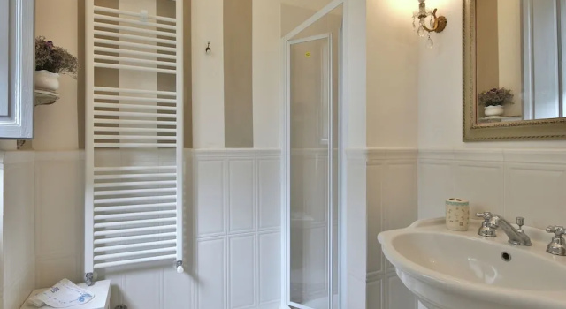Вилла 4 Person Villa with Private Swimming Pool & Garden in Lovely Surroundings near Cortona