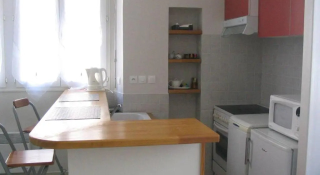 studio lumineux à BORDEAUX CHARTRONS / JARDIN PUBLIC, Rezerwuj Apartament Chartrons 