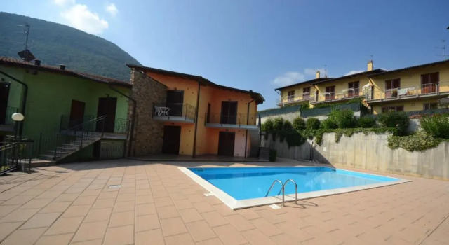Апартаменты La casa di Gabry in residence con piscina comune
