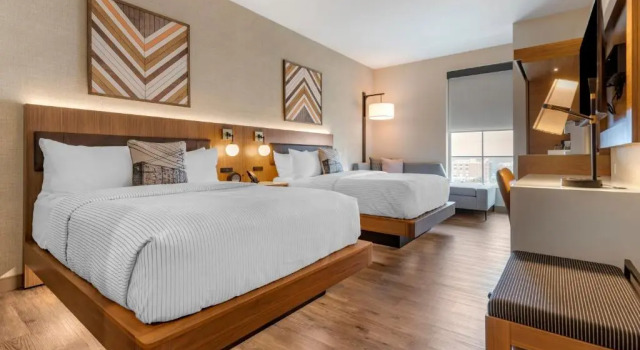 Четырёхместный номер Standard Cambria Hotel Columbia Downtown the Vista