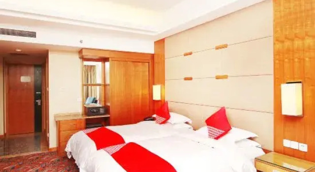 Номер Standard Wuzhou International Hotel