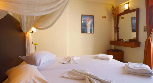 Апартаменты Theo Beach Hotel Apartments