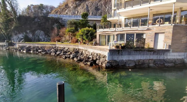 Апартаменты 2,5 Zimmer Wohnung direkt am Vierwaldstättersee