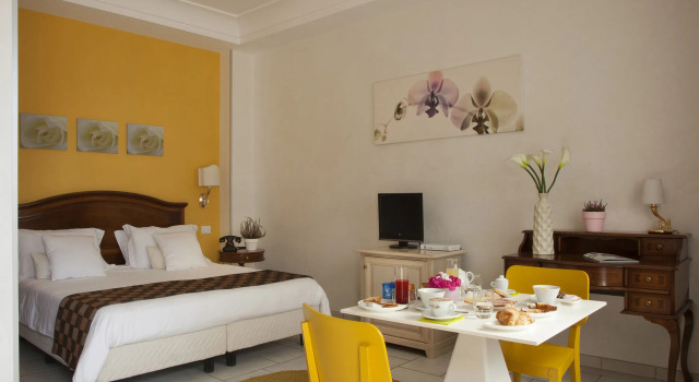 Andris Hotel