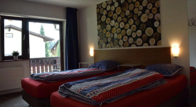 Haus Alpenblume, Rezerwuj Hotel Hotele w Tyrol z parkingiem, Parking