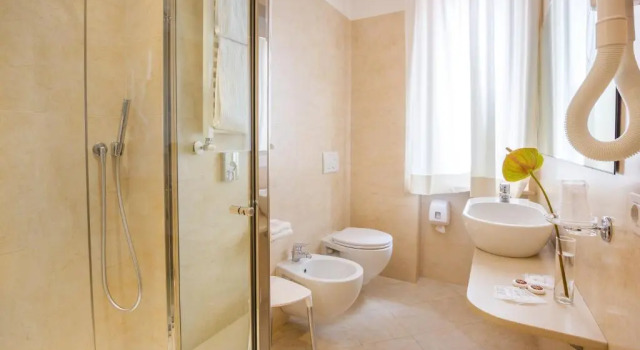Трёхместный номер Comfort с балконом Hotel Miramare