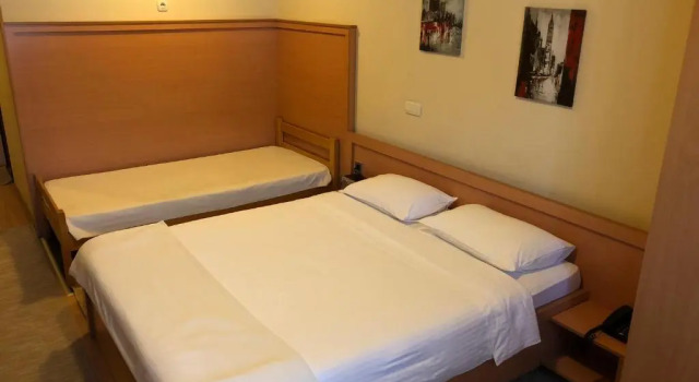 Апартаменты с 3 комнатами Hotel Topcider