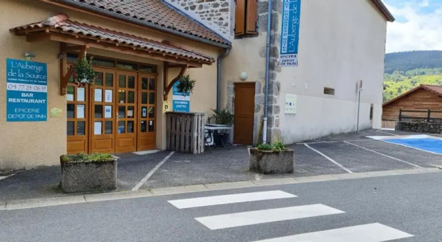 L'Auberge de la Source, Rezervați Hotel Balbigny Rhône-Alps