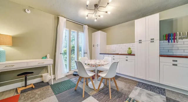 Modern Home Between Seattle, Tacoma & SEA Airport, Buchen Sie Ferienwohnung Renton Washington (state)