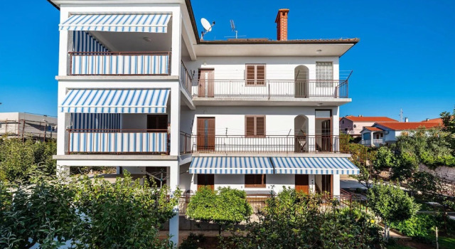 Amazing Apartment in Zadar With 2 Bedrooms and Wifi, Забронировать Апартаменты/квартира Задар Задарская жупания, рядом с Торговый центр Supernova Zadar