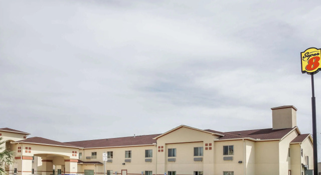 Super 8 by Wyndham Brenham TX, Rezerwuj Hotel Brenham Teksas