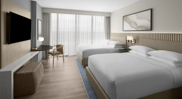 Четырёхместный номер Standard Hilton Jacksonville At Mayo Clinic