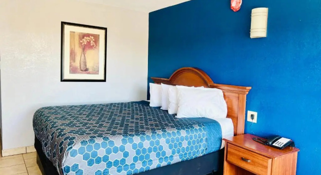 Номер Standard Budget Inn