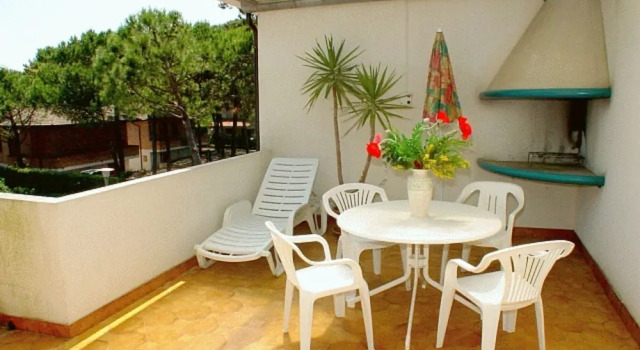 Charming Flat With Wi-fi Near Lignano Beach, Book Lejlighed Hoteller i Friuli Venezia Giulia med parkering, Parkering