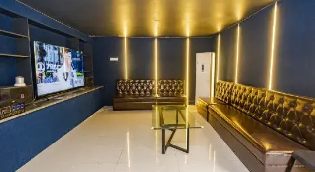 Suzhou Yijia Homestay (Taihu Xishan Scenic Area), Varaa Hotelli Hotellit Suzhou pysäköinnillä, Pysäköinti