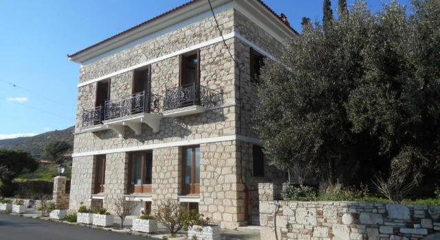 Pythais Hotel