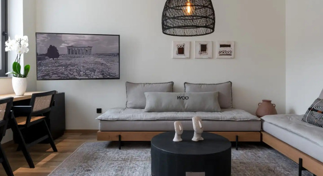 Полулюкс Athens Woo Suites