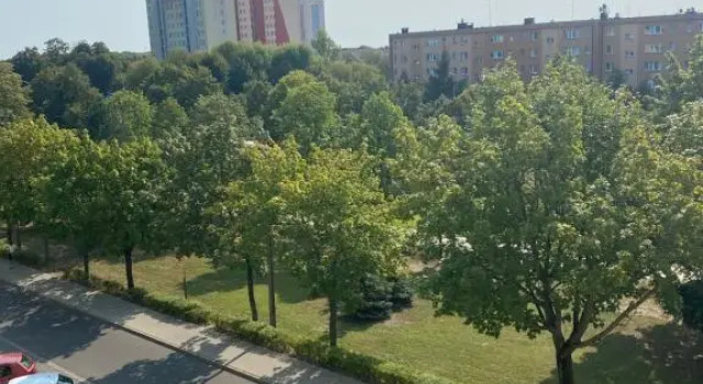 Przytulne mieszkanie 2 pokojowe, Book Hotel Hoteller i Leszno med parkering, Parkering