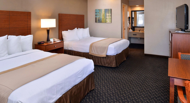Best Western Plus Oxnard Inn, Rezervovat Hotel Oxnard Kalifornie