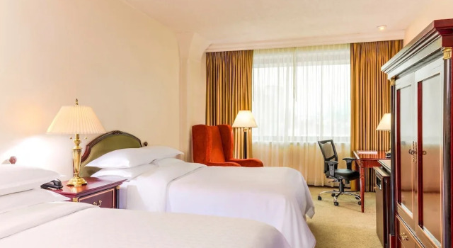 Четырёхместный номер Standard Wyndham Monterrey Ambassador Centro