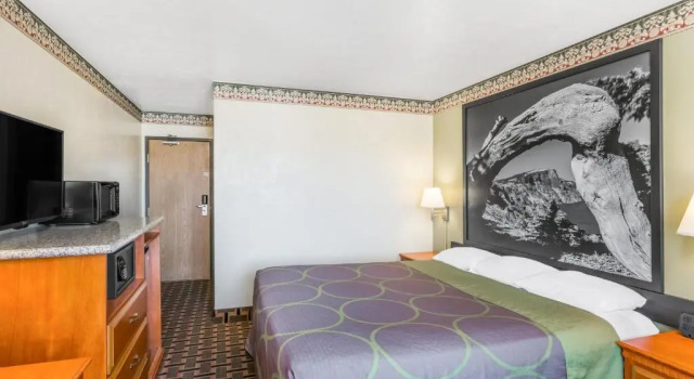 Номер Standard Super 8 by Wyndham Grants Pass