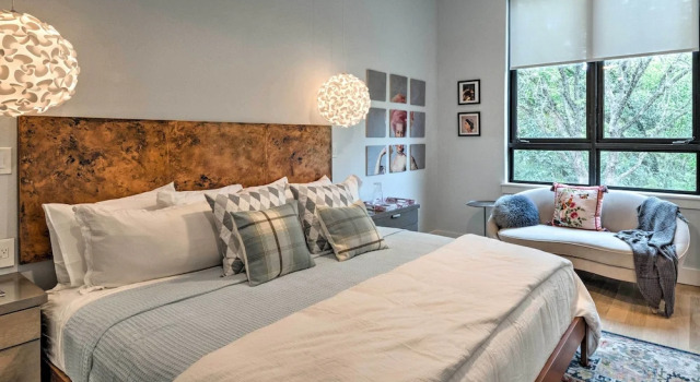Коттедж Stunning Austin Retreat w/ Pool, 5 Mi to Downtown!