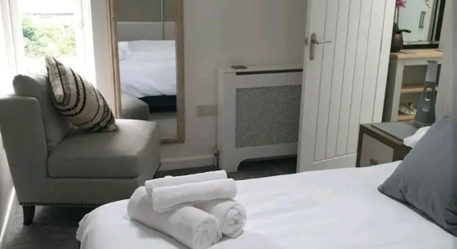 Cosy & Comfortable 2 Bedroom Annex New Build 2022, Забронировать Дом для отпуска Коттеджи Большого Манчестера, Коттедж