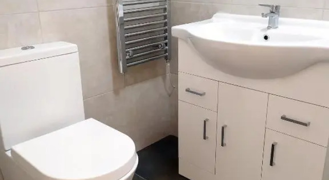 The Yew Studio - Self contained one bed studio flat with parking