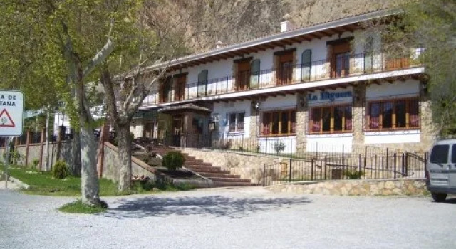 La Higuera, Prenota Hotel Güéjar-Sierra Sierra Nevada