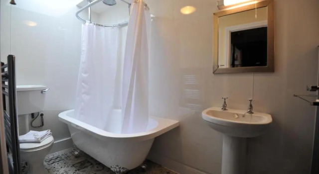 Номер Standard Crown & Cushion Hotel