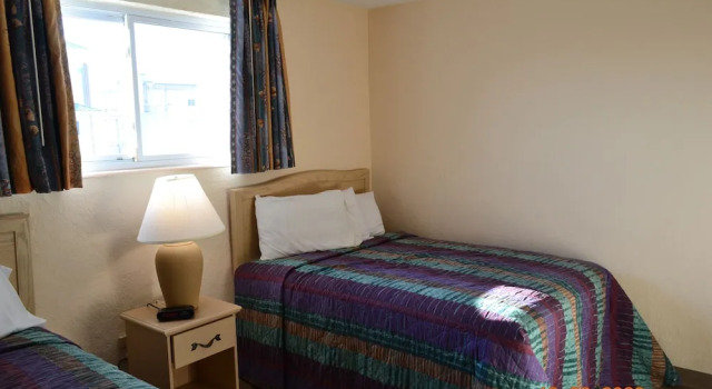 Апартаменты c 1 комнатой с видом на бассейн Royal Hawaiian Motel
