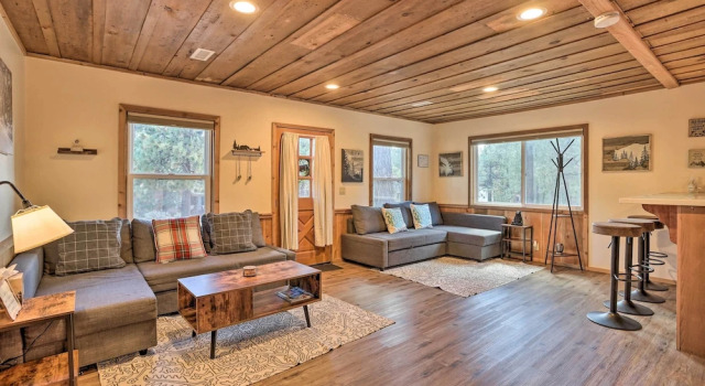 Walk to Big Bear Lake: Cozy Cabin w/ Deck