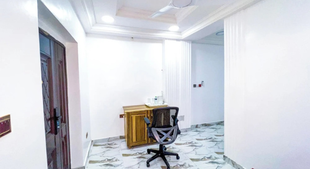 Апартаменты Executive с балконом Golden Touch Executive Hotel