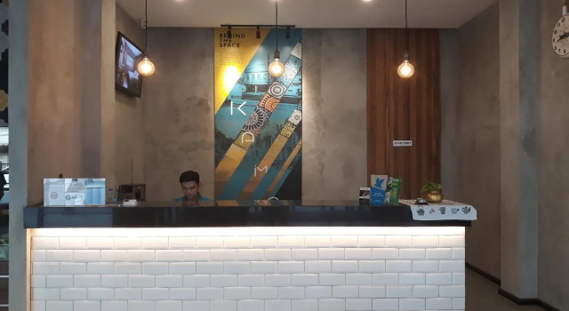 Kama Hotel, Buchen Sie Hotel Medan Sumatra, in der Nähe von Cambridge City Square