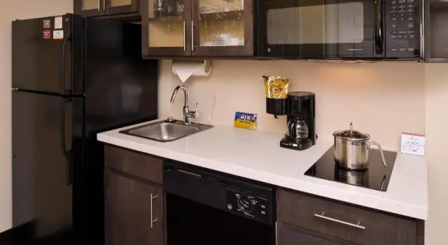 Студия Candlewood Suites Bloomington-Normal