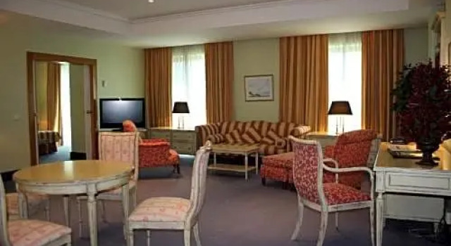 Полулюкс Executive Villa Augusta Spa & Garden