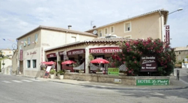 Hotel Les Dentelles, Rezerwuj Hotel Hotele w Vacqueyras z parkingiem, Parking